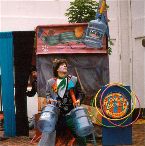 Cool Entertainment, n.d. Cool Entertainment, n.d.