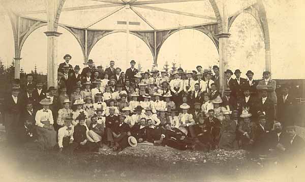 Sons of England Benefit Society (S.O.E.) Outing, July 1898 Sons of England Benefit Society (S.O.E.) Outing, July 1898
