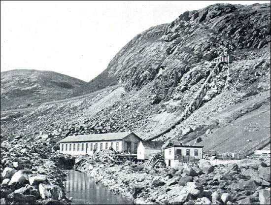 Centrale hydroélectrique de Petty Harbour, vers 1900 Centrale hydroélectrique de Petty Harbour, vers 1900