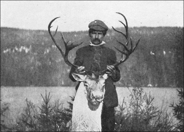 Chasseur de caribou non identifié, avant 1909 Chasseur de caribou non identifié, avant 1909