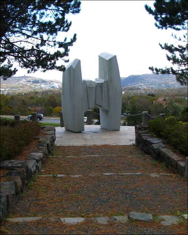 Monument commémoratif de l'Ocean Ranger, 2010 Monument commémoratif de l'Ocean Ranger, 2010