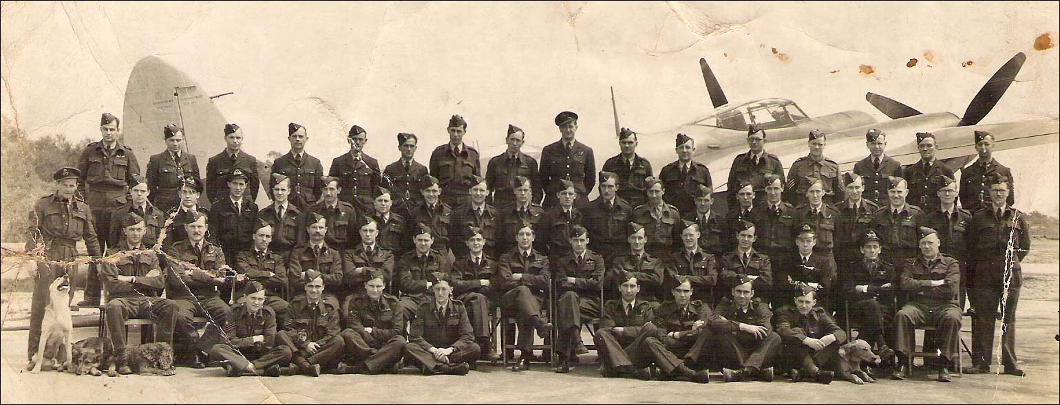 Membres du 125e Escadron (Terre-Neuve), s.d. Membres du 125e Escadron (Terre-Neuve), s.d.