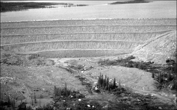 Le barrage nord de Bay d'Espoir, s.d.