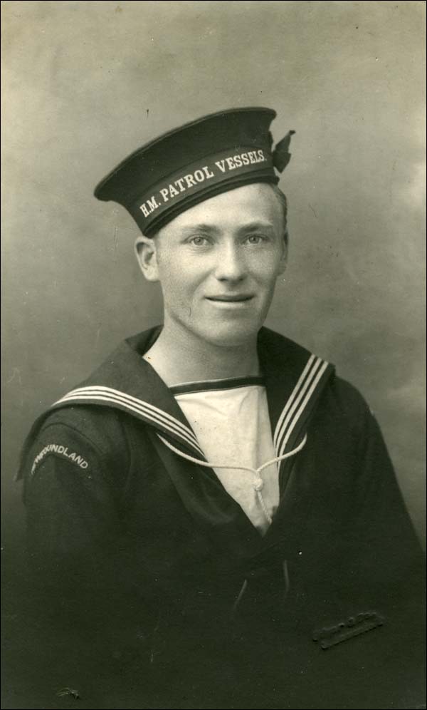 John Parsons, Marine royale, dans les années 1940 John Parsons, Marine royale, dans les années 1940