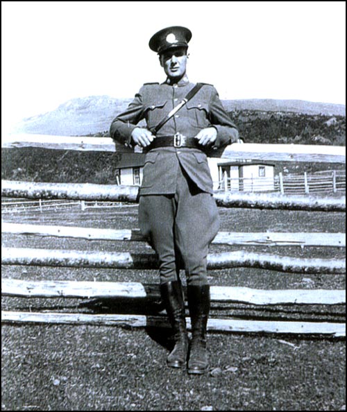 Ranger non identifié, entre 1935 et 1950 Ranger non identifié, entre 1935 et 1950