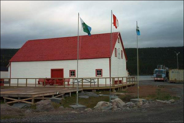 L'atelier à filets de la Compagnie de la Baie d'Hudson, Rigolet (T.-N.-L.), après sa restauration L'atelier à filets de la Compagnie de la Baie d'Hudson, Rigolet (T.-N.-L.), après sa restauration