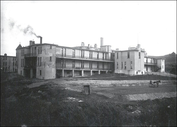 L'hôpital General de St. John's, s.d. L'hôpital General de St. John's, s.d.