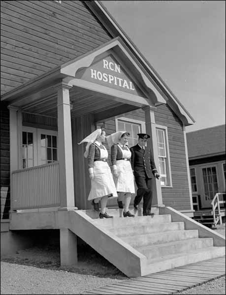 L'hôpital de la Marine royale canadienne (MRC) à St. John's, 1942 L'hôpital de la Marine royale canadienne (MRC) à St. John's, 1942