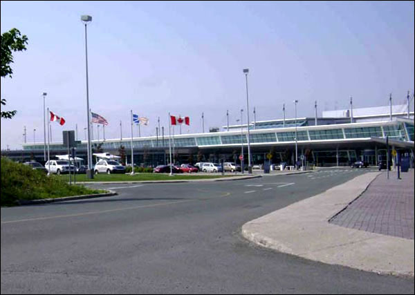 L'aéroport international de St. John's, 2008 L'aéroport international de St. John's, 2008