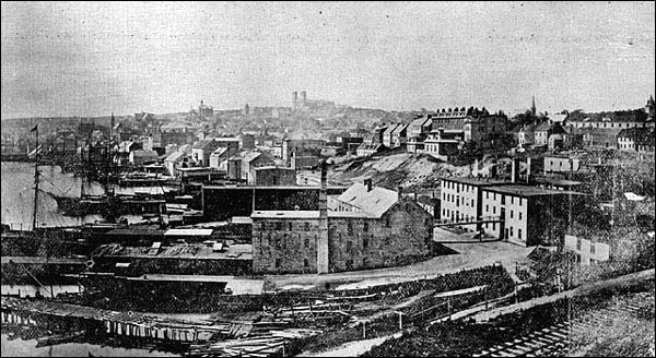 St. John's, avant 1892 (vue vers la partie ouest de la ville) St. John's, avant 1892 (vue vers la partie ouest de la ville)