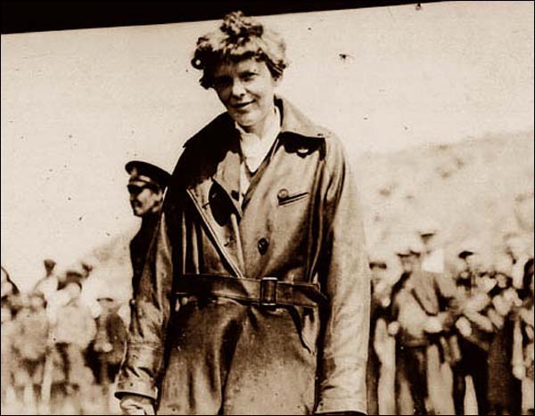 Amelia Earhart, 1932 Amelia Earhart, 1932