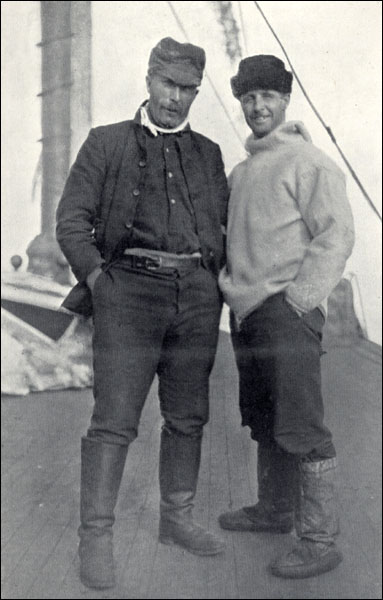 Bob Bartlett (left) and Donald MacMillan, ca. 1908-09 Bob Bartlett (left) and Donald MacMillan, ca. 1908-09