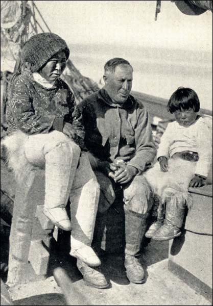 Bob Bartlett (centre), pre-1929 Bob Bartlett (centre), pre-1929