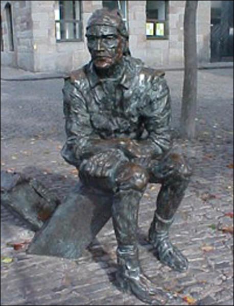 A Bronze Statue of John Cabot by Stephen Joyce A Bronze Statue of John Cabot by Stephen Joyce
