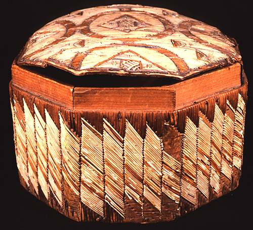 Mi'kmaq Birch-Bark Box Mi'kmaq Birch-Bark Box