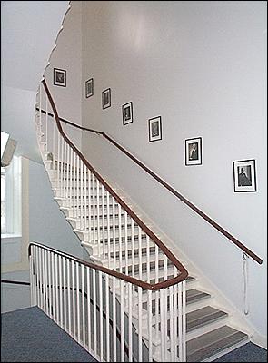 Semi-circular Staircase Semi-circular Staircase